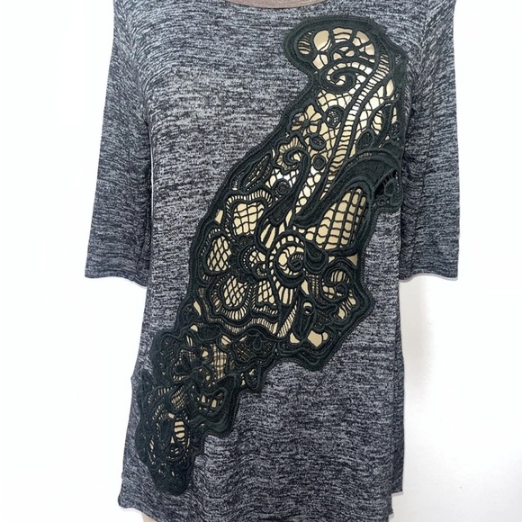 Free People Asymmetrical Hem Crochet 3/4 Top Size M - Picture 1 of 6